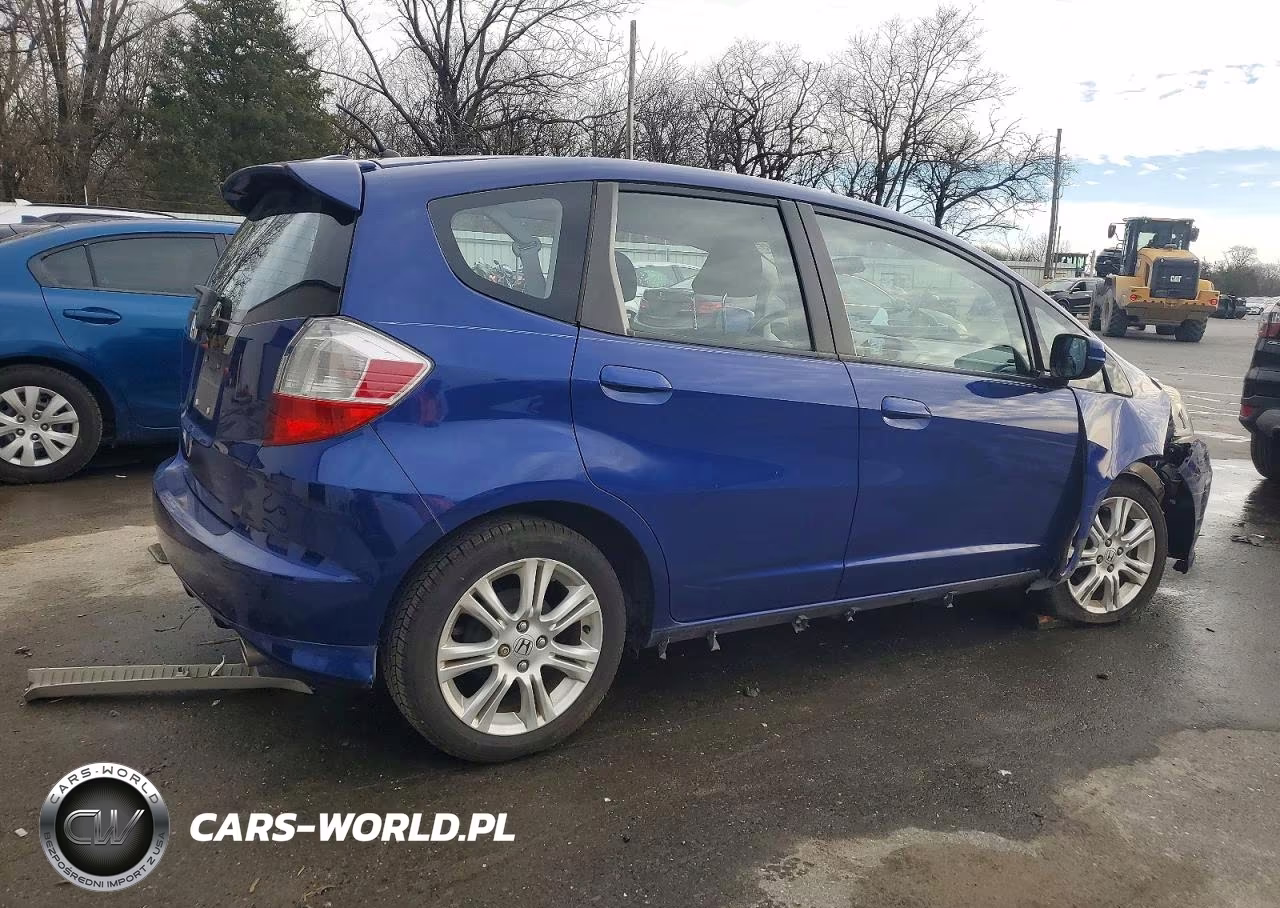 2009 Honda Fit Sport VIN:JHMGE88429S039839 - 3