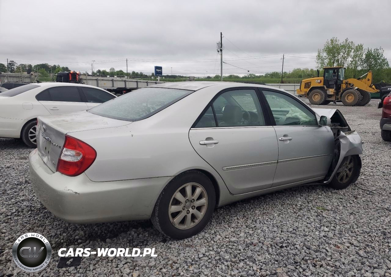2003 Toyota Camry Le VIN:4T1BF30K53U552094 - 3