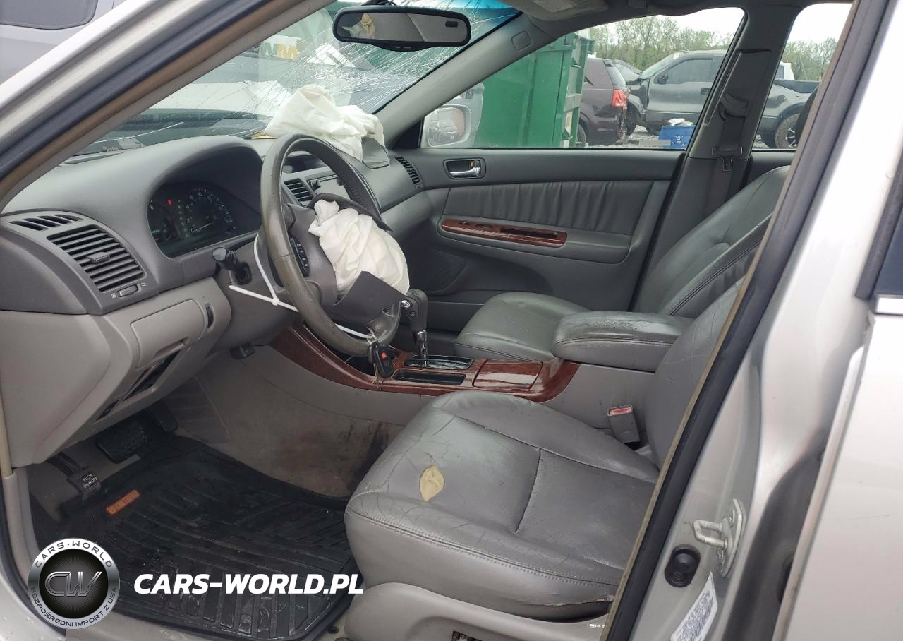 2003 Toyota Camry Le VIN:4T1BF30K53U552094 - 7