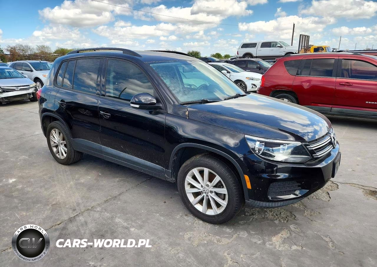 2015 Volkswagen Tiguan S VIN:WVGAV7AX2FW546911 - 4
