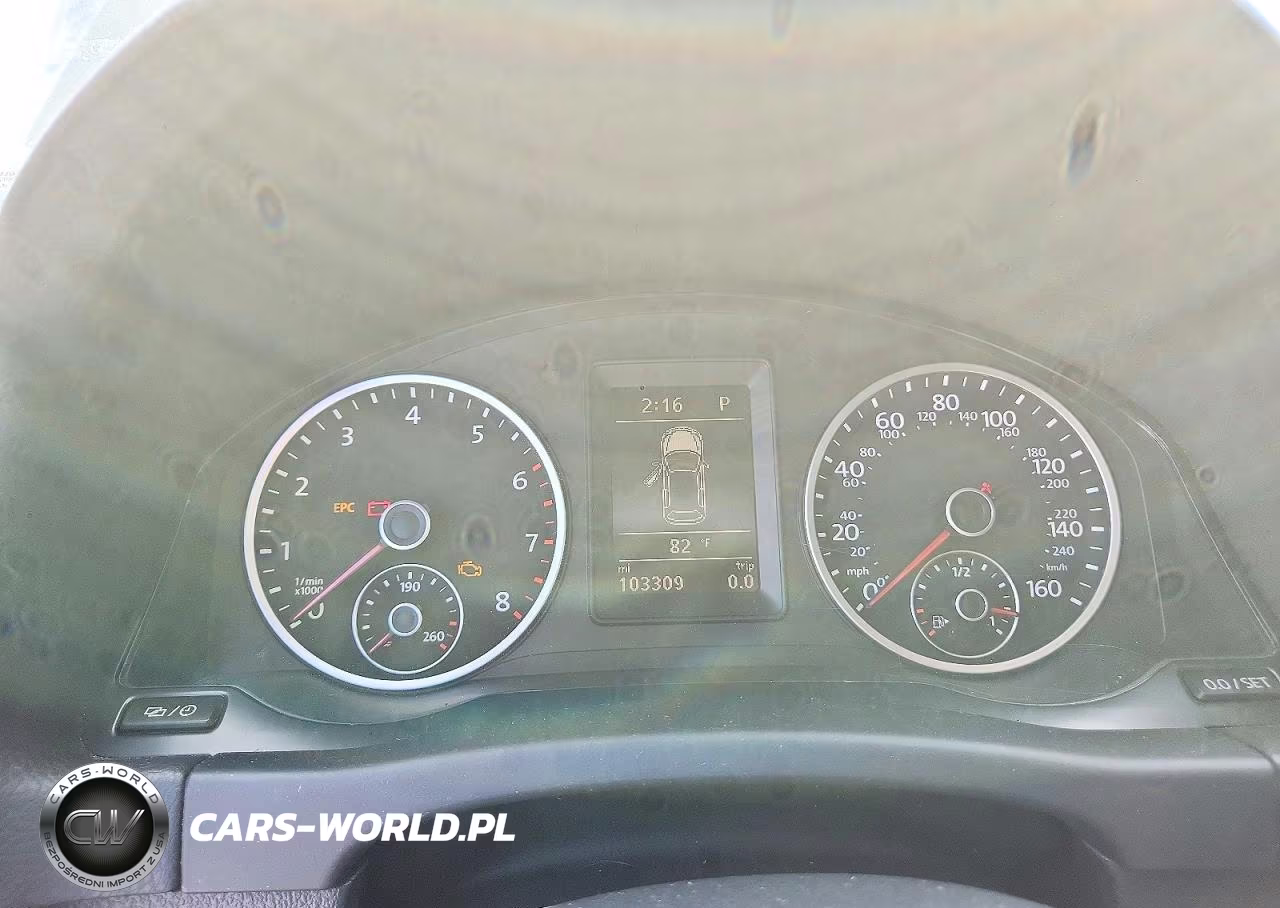 2015 Volkswagen Tiguan S VIN:WVGAV7AX2FW546911 - 9