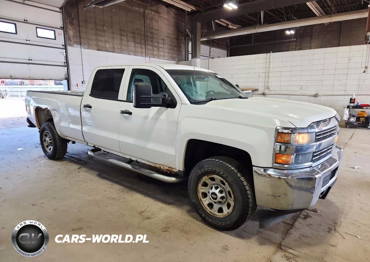 2015 Chevrolet Silverado K3500 VIN:1GC4KYCG2FF154590 - 4