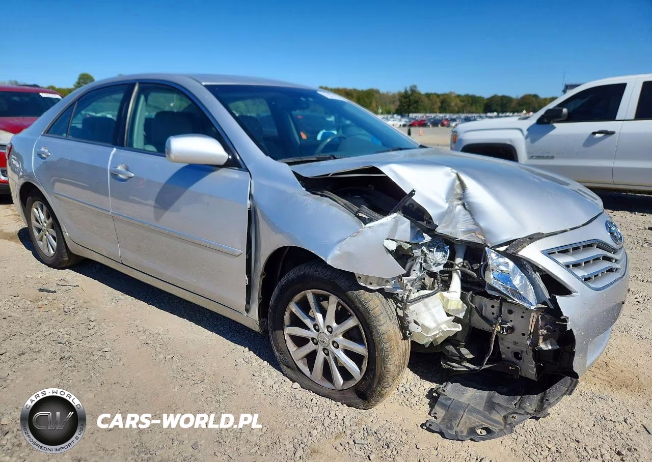 2011 Toyota Camry Xle VIN:4T1BF3EK3BU136875 - 4