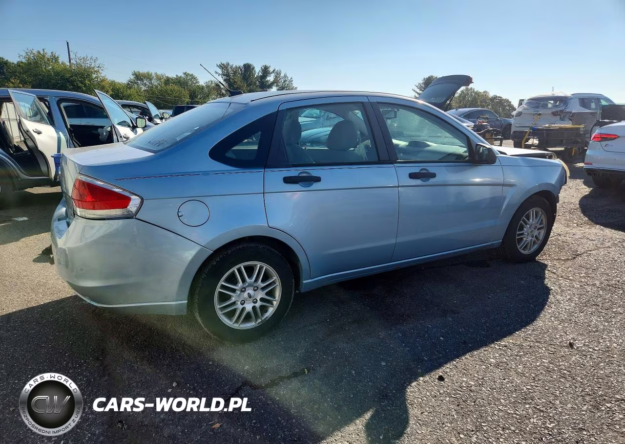 2009 Ford Focus Se VIN:1FAHP35N79W101752 - 3