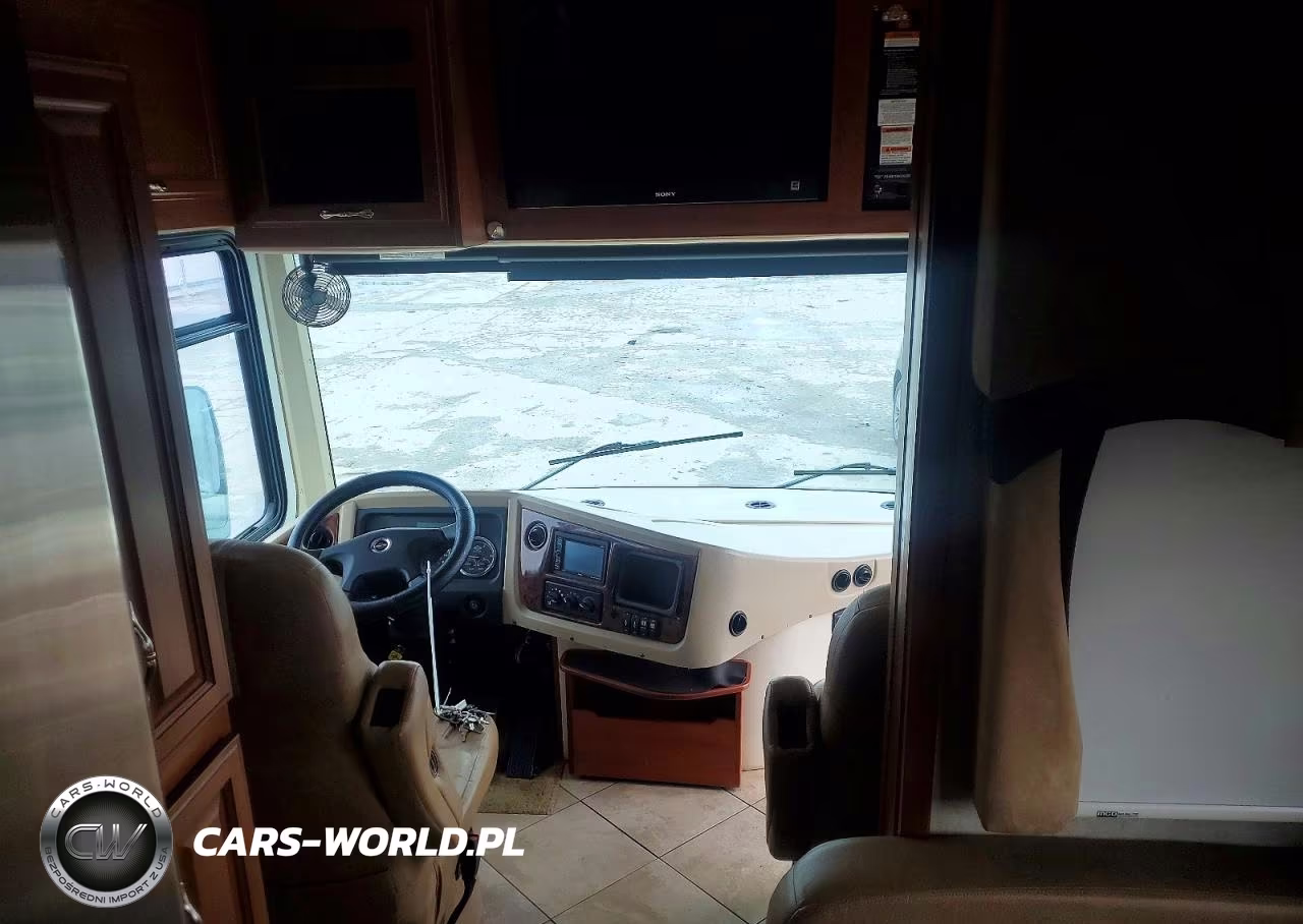 2010 Fleetwood Discovery Rv VIN:4VZDN1A9XAC073591 - 5