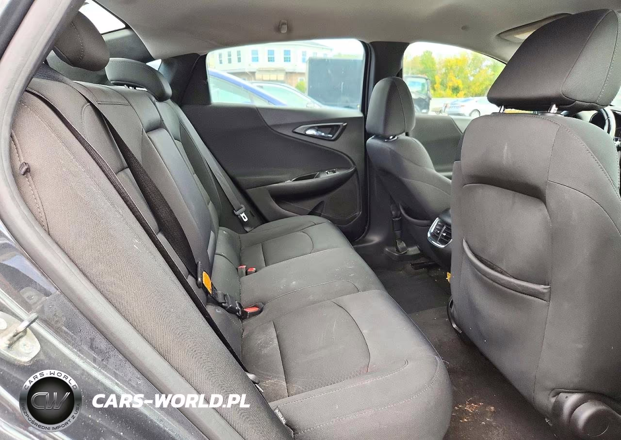 2016 Chevrolet Malibu Lt VIN:1G1ZE5ST6GF318766 - 10