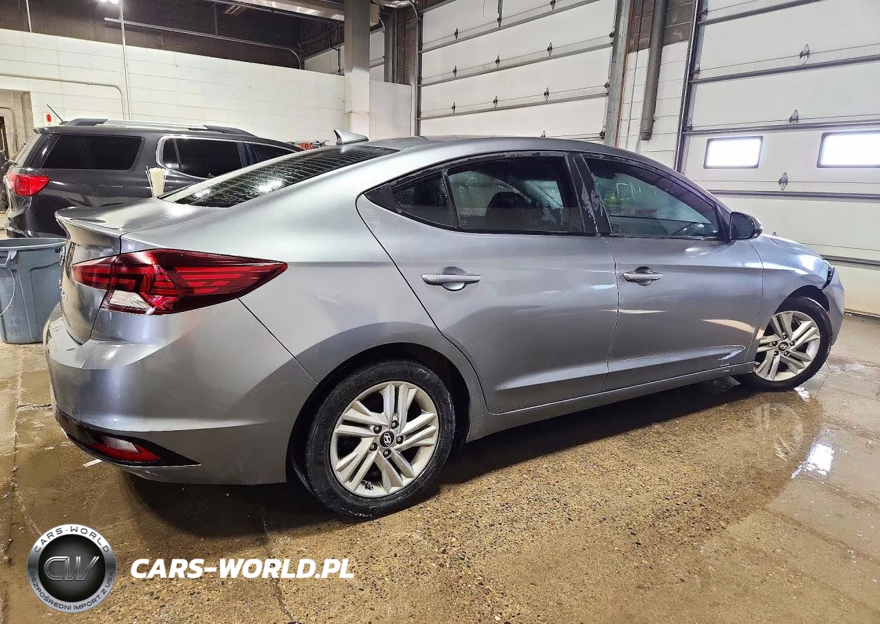 2019 Hyundai Elantra Sel VIN:5NPD84LF6KH403813 - 3