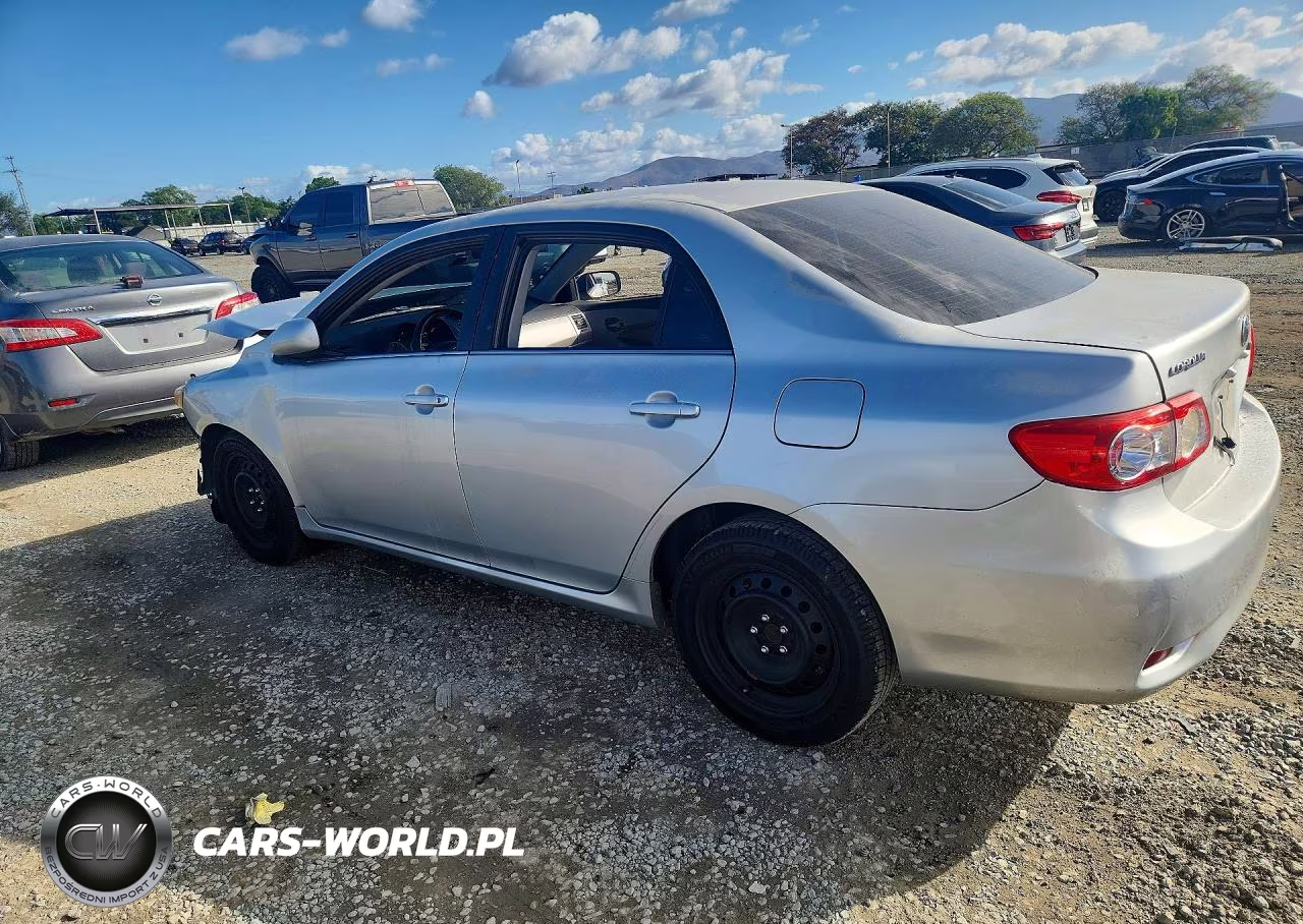 2013 Toyota Corolla Le VIN:5YFBU4EEXDP094635 - 2