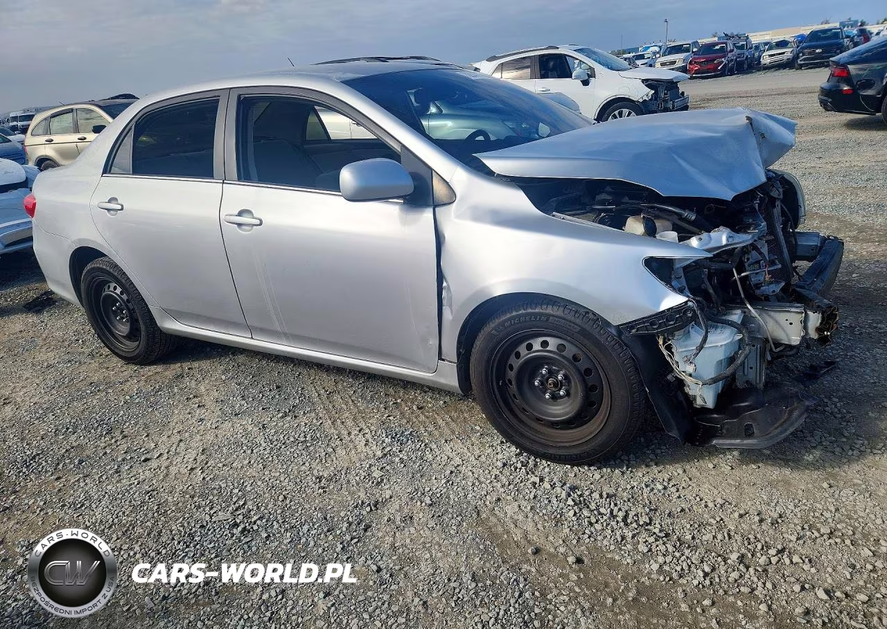 2013 Toyota Corolla Le VIN:5YFBU4EEXDP094635 - 4