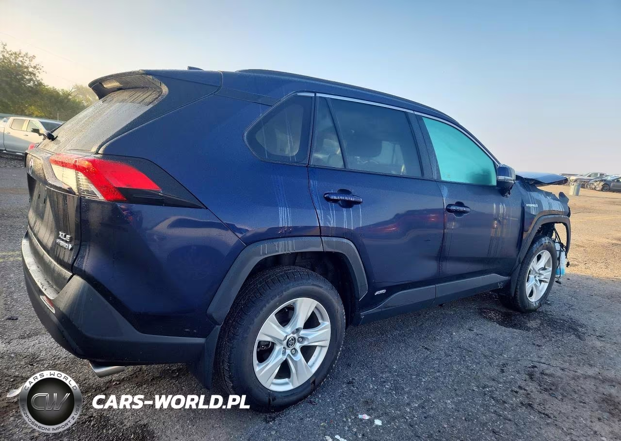 2021 Toyota Rav4 Hybrid Xle VIN:4T3R6RFV2MU023729 - 3