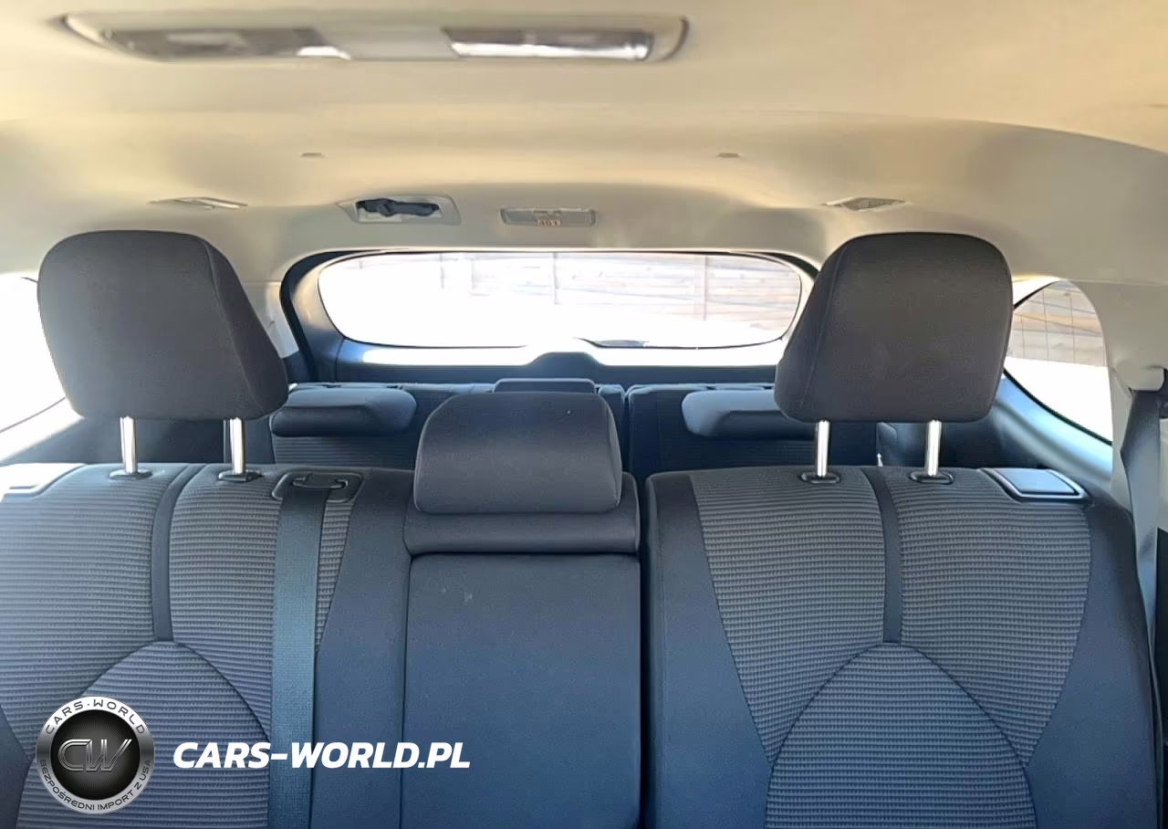 2023 Toyota Highlander Le VIN:5TDKDRAH7PS509547 - 11