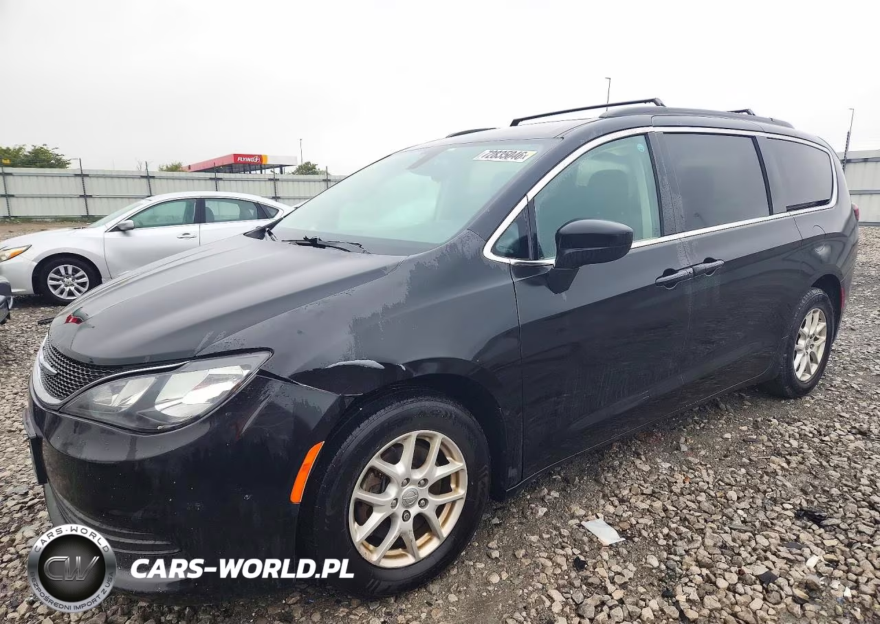 2017 Chrysler Pacifica Lx VIN:2C4RC1CG9HR519756 - 1