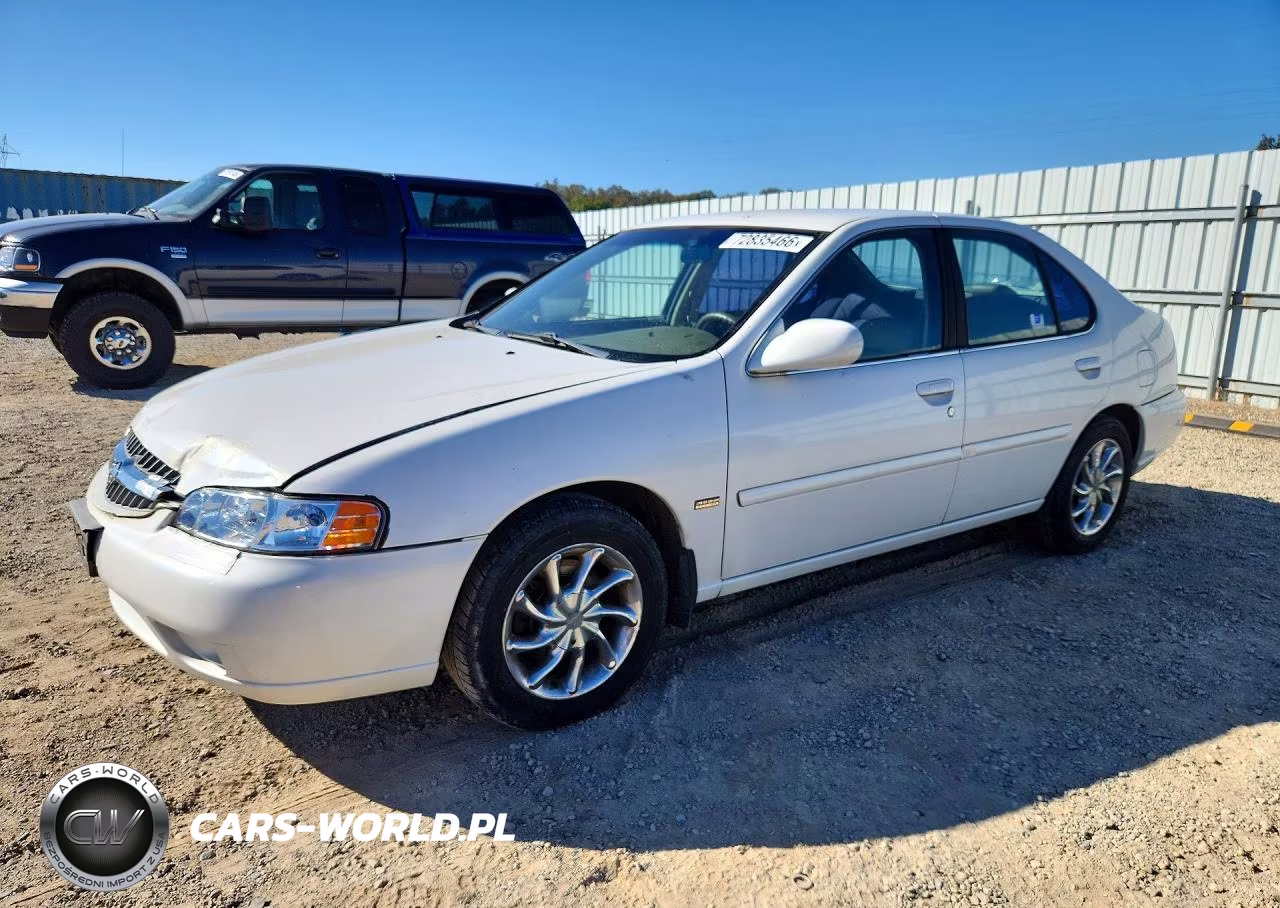 2001 Nissan Altima Xe
