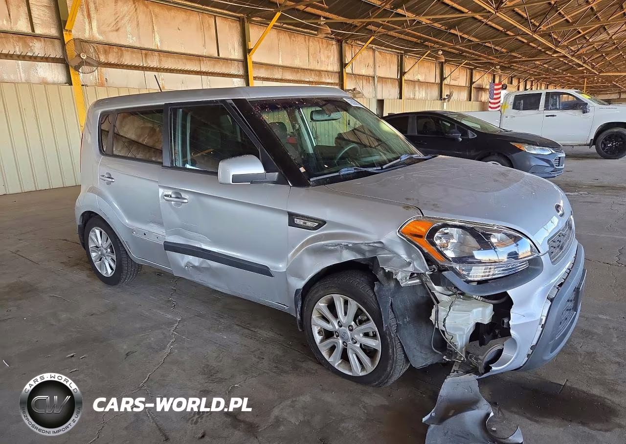 2013 Kia Soul Base VIN:KNDJT2A59D7773418 - 4