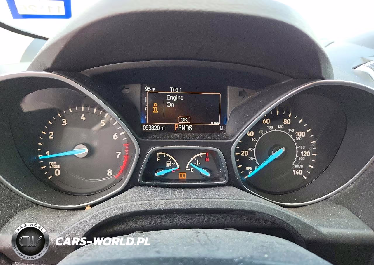 2017 Ford Escape Se VIN:1FMCU9G9XHUE71793 - 9