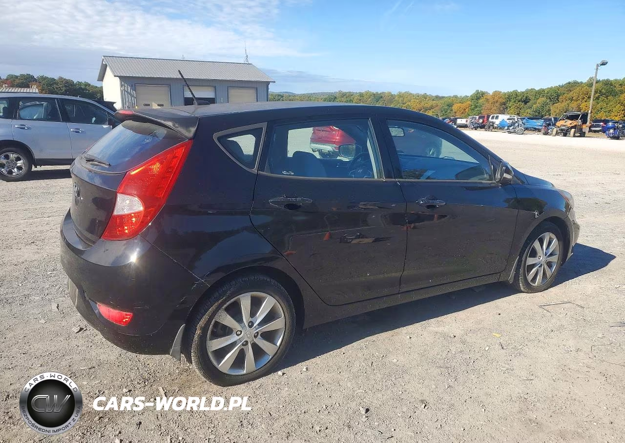 2013 Hyundai Accent Se VIN:KMHCU5AE4DU079465 - 3