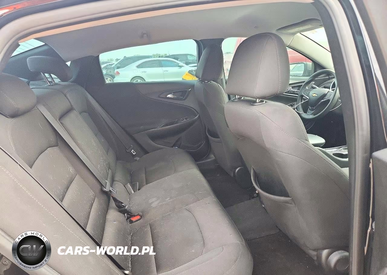 2018 Chevrolet Malibu Ls VIN:1G1ZB5ST2JF287726 - 10