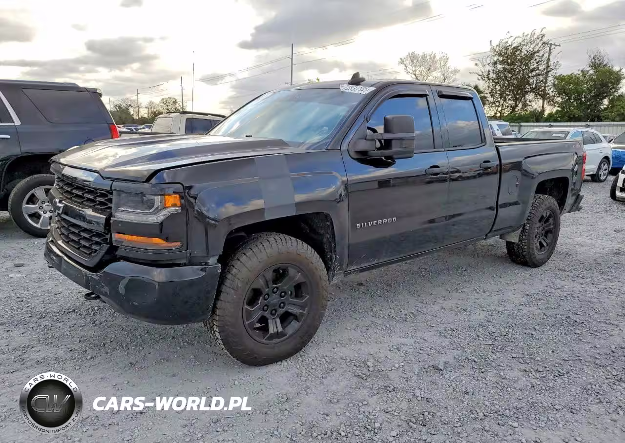 2018 Chevrolet Silverado K1500 Custom