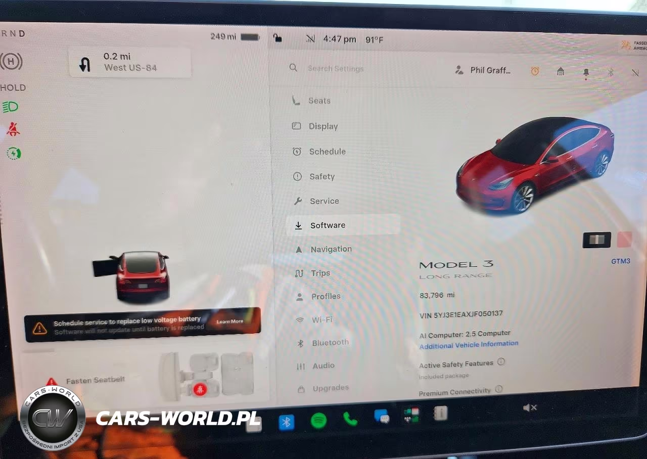 2018 Tesla Model 3 VIN:5YJ3E1EAXJF050137 - 9