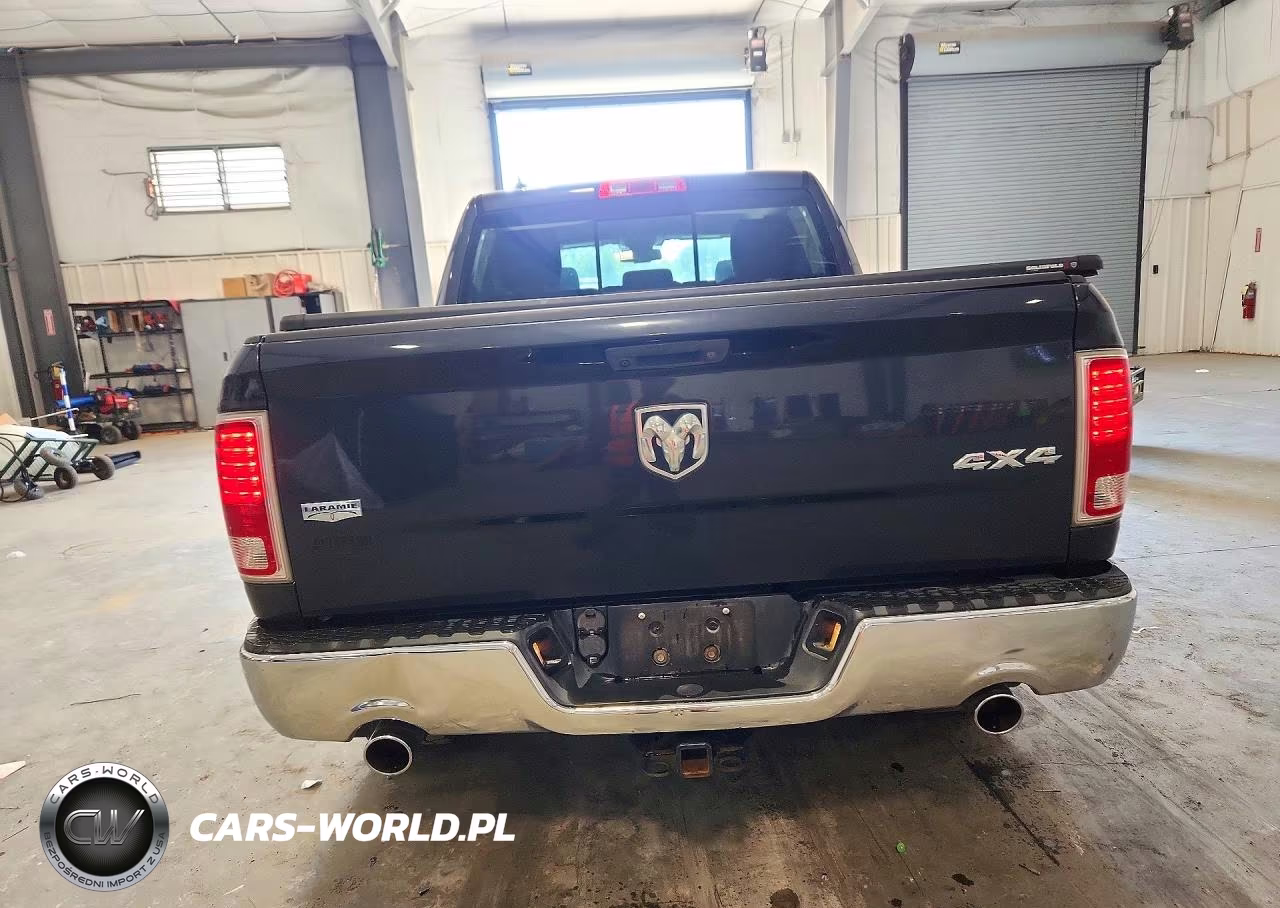 2018 Ram 1500 Laramie VIN:1C6RR7NTXJS110124 - 6