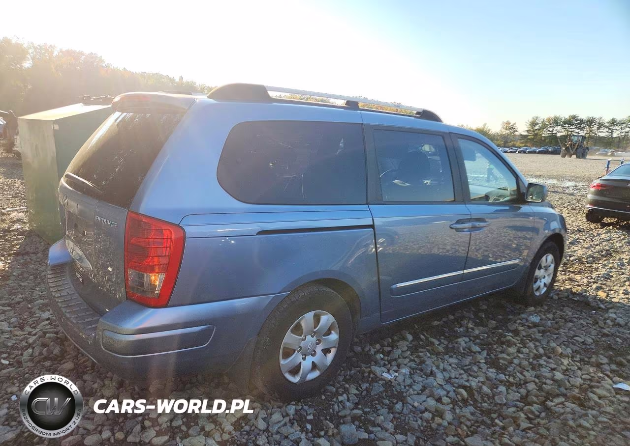 2008 Hyundai Entourage Gls VIN:KNDMC233986045988 - 3