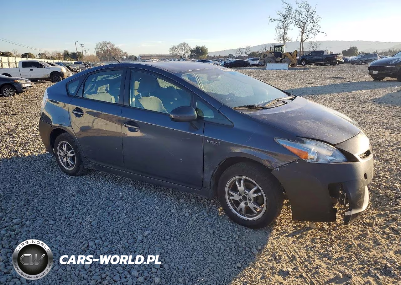 2011 Toyota Prius VIN:JTDKN3DU6B5292333 - 4