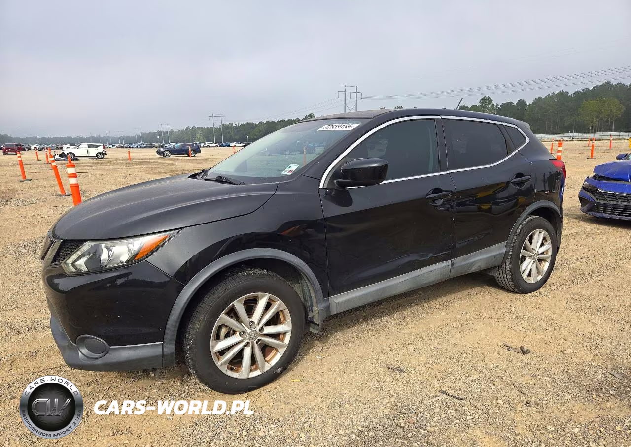 2018 Nissan Rogue Sport S – zdjęcie 1 z 12