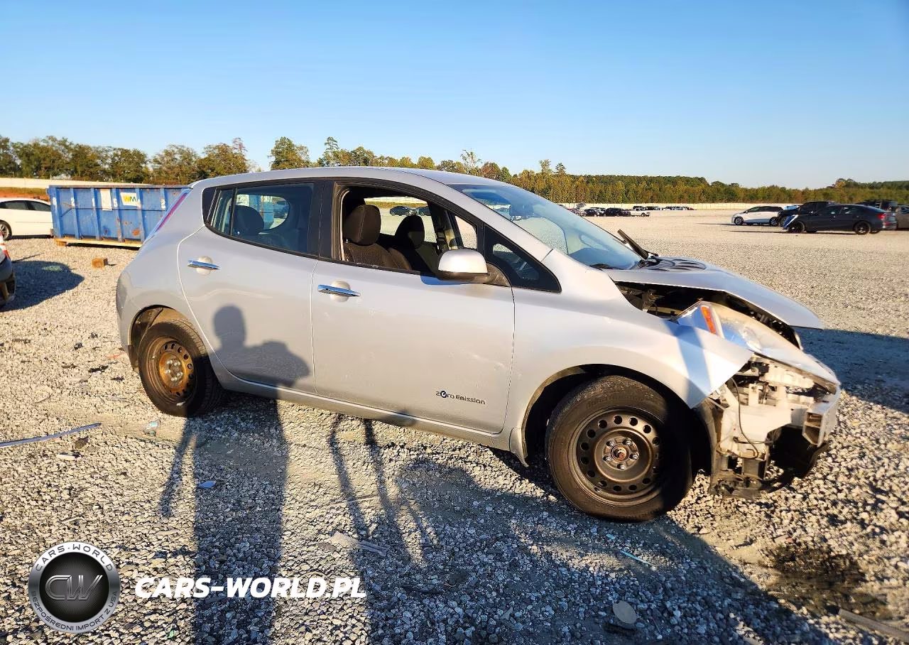 2016 Nissan Leaf S VIN:1N4AZ0CP9GC304221 - 4