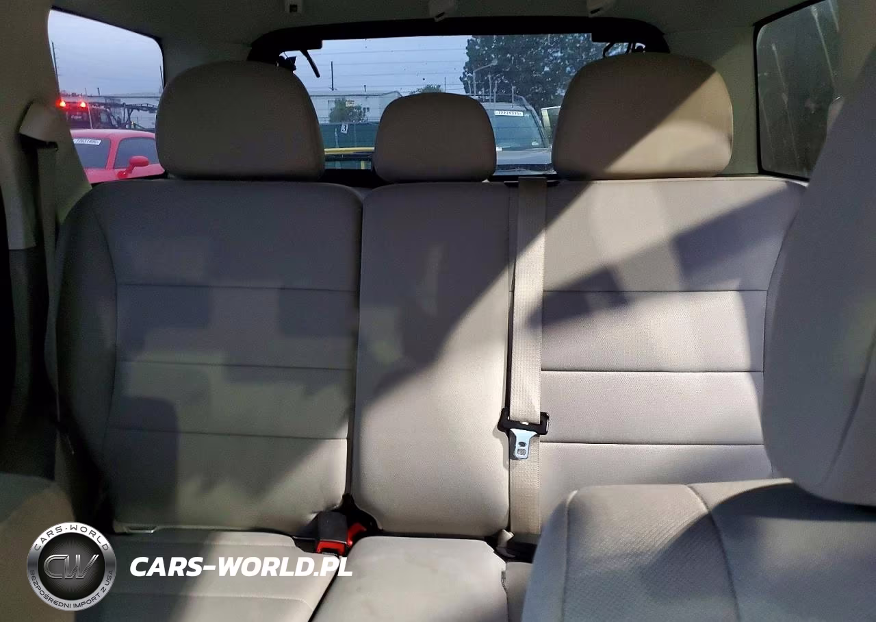 2010 Ford Escape Hybrid VIN:1FMCU5K39AKB93451 - 10