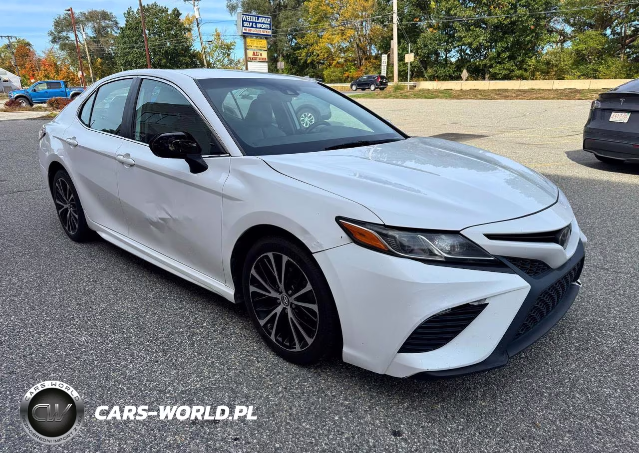2020 Toyota Camry Se