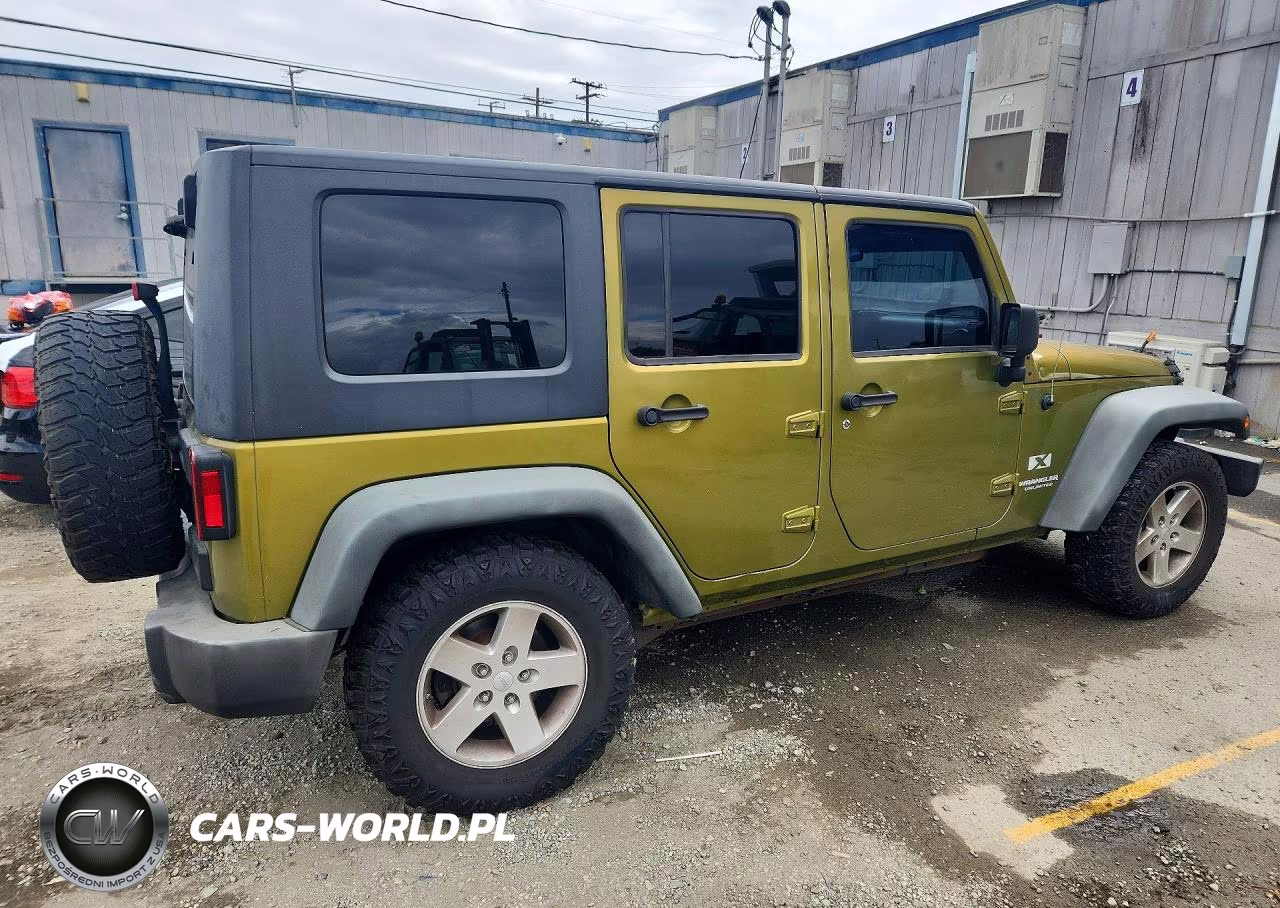 2008 Jeep Wrangler Unlimited X VIN:1J4GB39108L570784 - 3