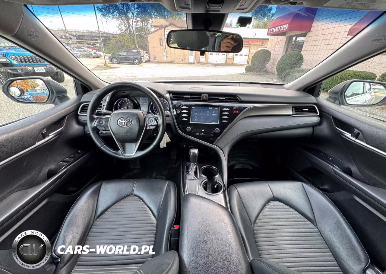 2019 Toyota Camry Se VIN:4T1B11HK6KU688546 - 9