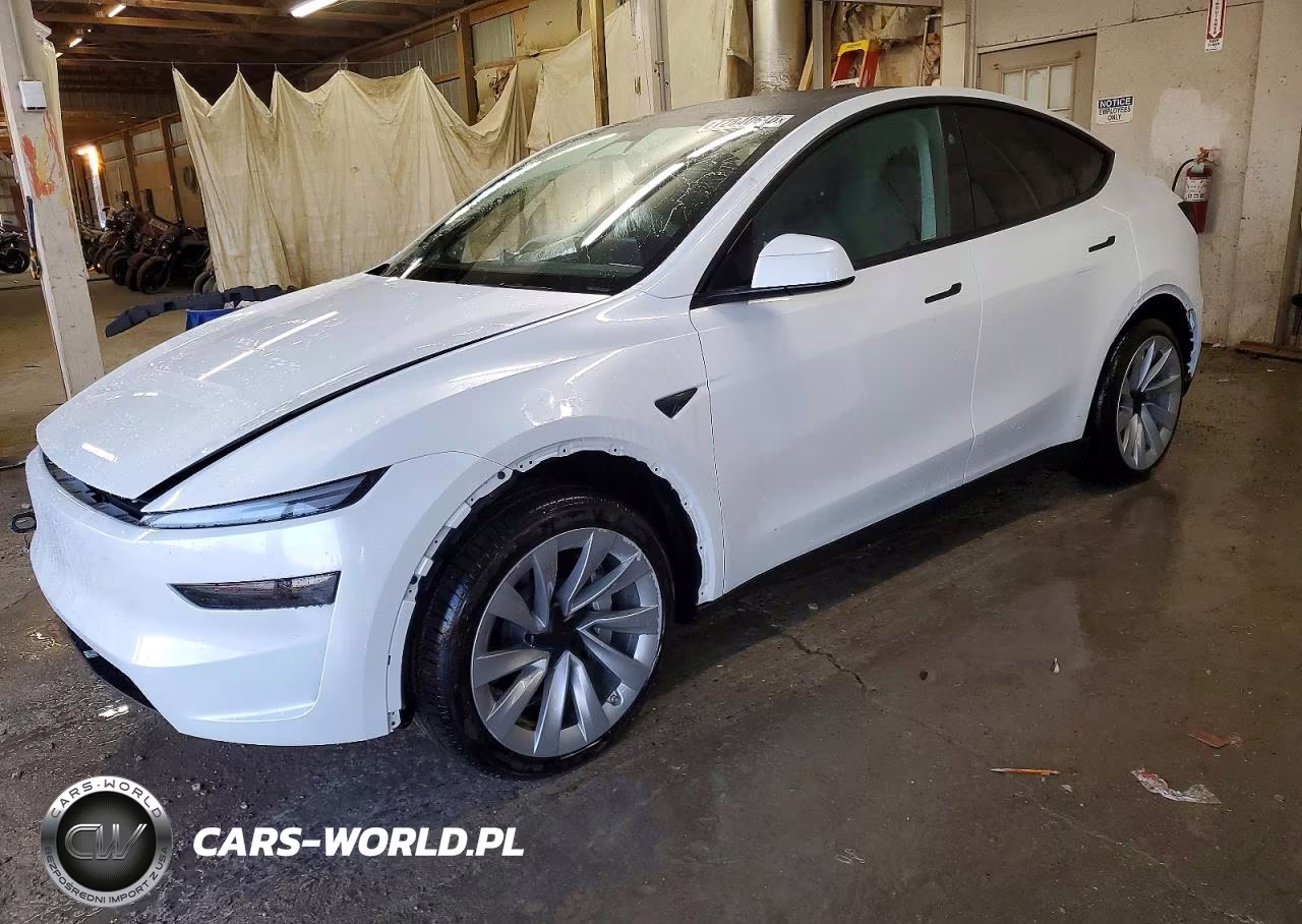 2026 Tesla Model Y – zdjęcie 1 z 13