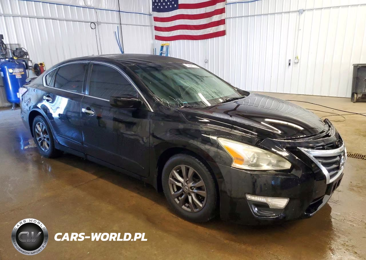 2015 Nissan Altima 2.5 S VIN:1N4AL3AP5FC495981 - 4