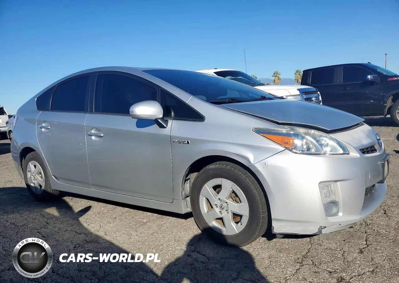 2011 Toyota Prius Two VIN:JTDKN3DU1B5319227 - 4