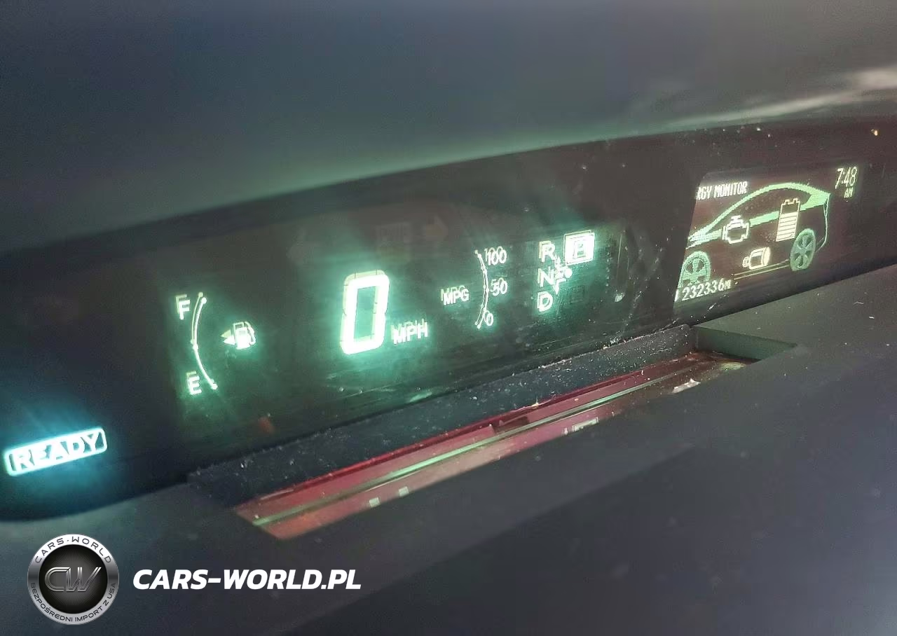 2011 Toyota Prius Two VIN:JTDKN3DU1B5319227 - 9