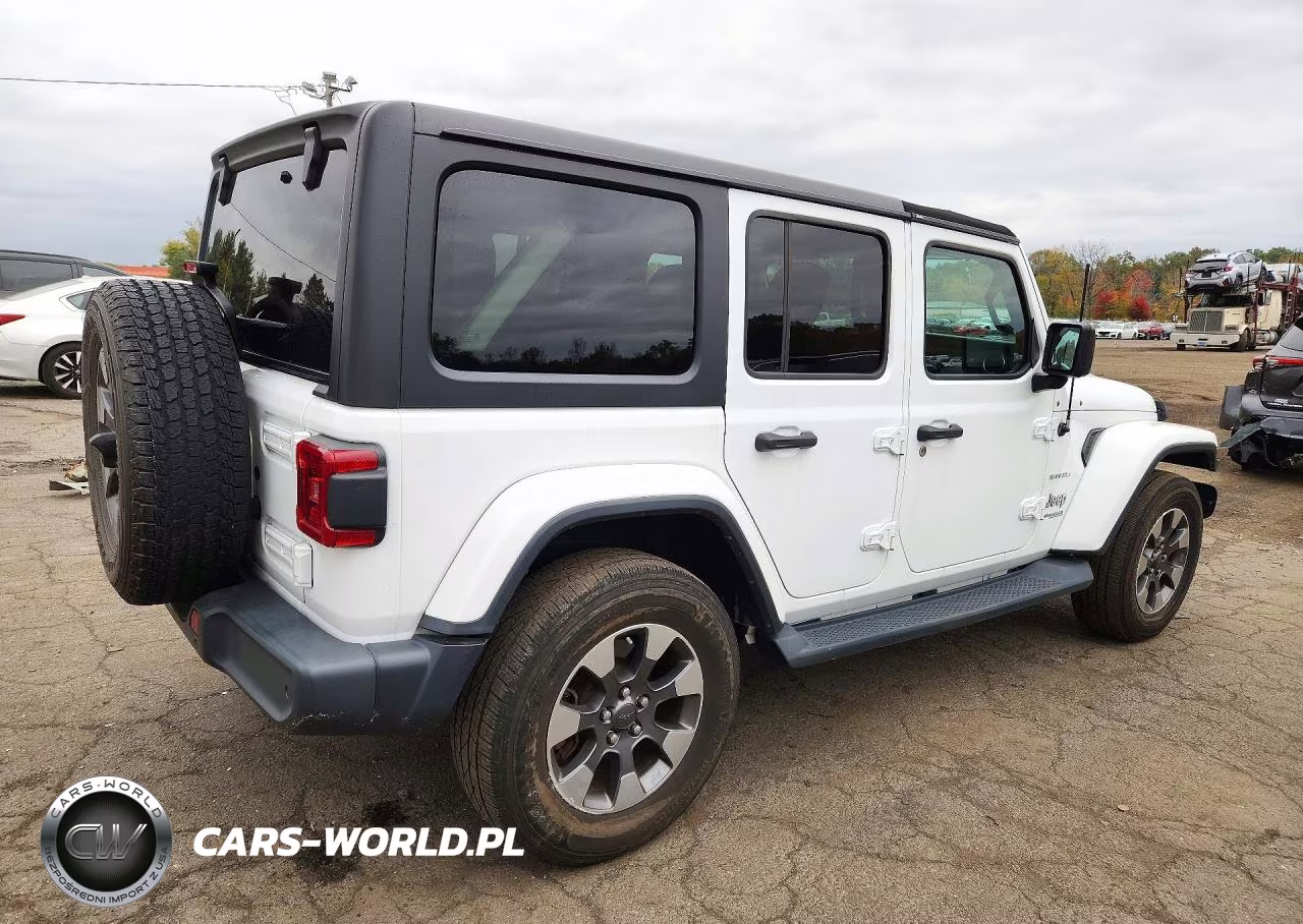 2018 Jeep Wrangler Unlimited Sahara VIN:1C4HJXEG2JW124641 - 3