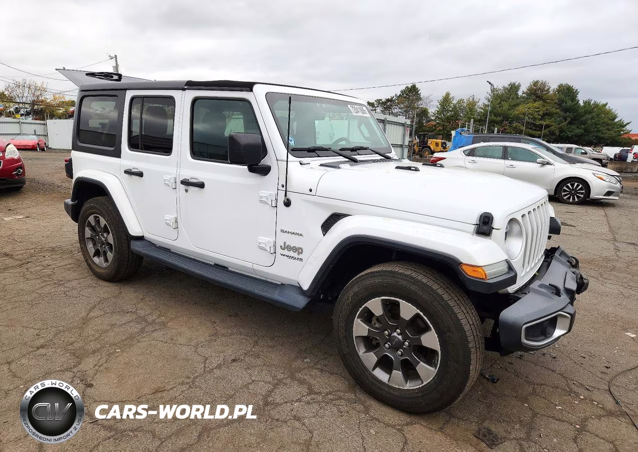 2018 Jeep Wrangler Unlimited Sahara VIN:1C4HJXEG2JW124641 - 4
