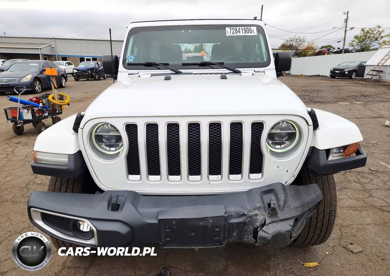 2018 Jeep Wrangler Unlimited Sahara VIN:1C4HJXEG2JW124641 - 5
