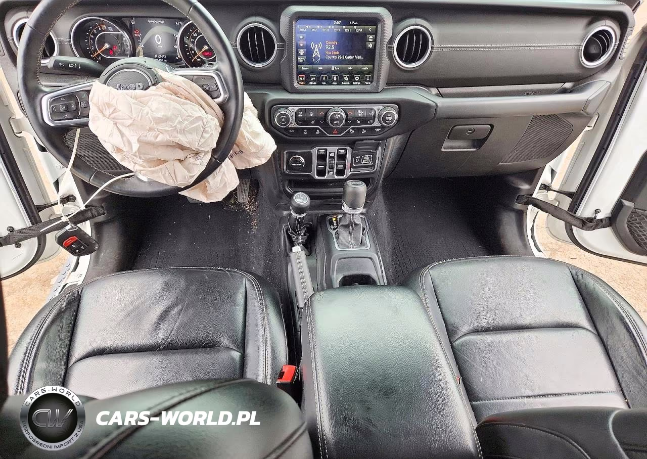 2018 Jeep Wrangler Unlimited Sahara VIN:1C4HJXEG2JW124641 - 8