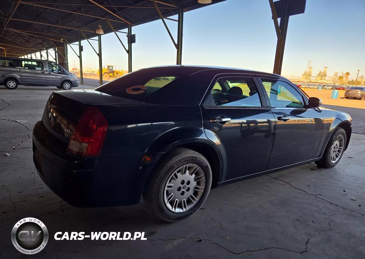 2007 Chrysler 300 VIN:2C3KA43R17H848888 - 3