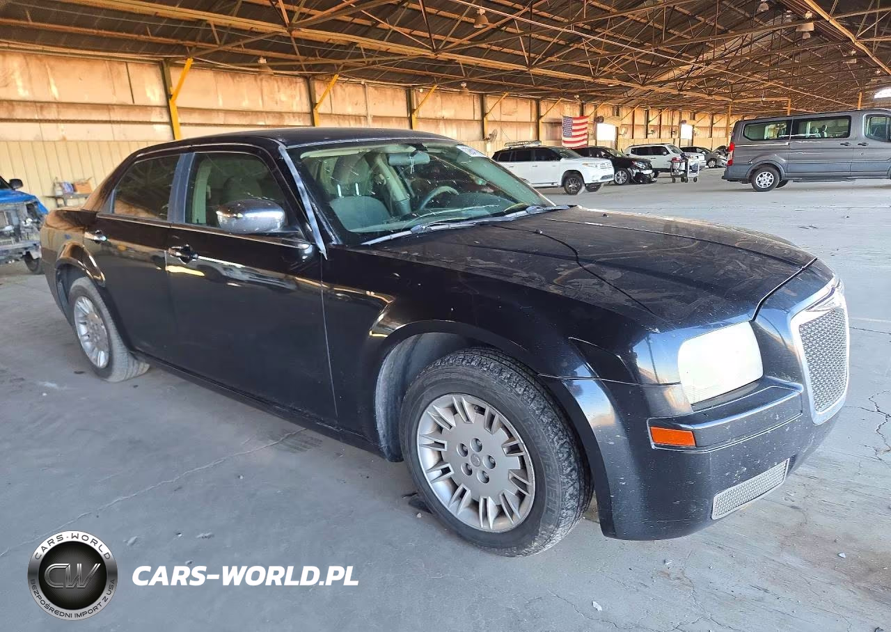 2007 Chrysler 300 VIN:2C3KA43R17H848888 - 4