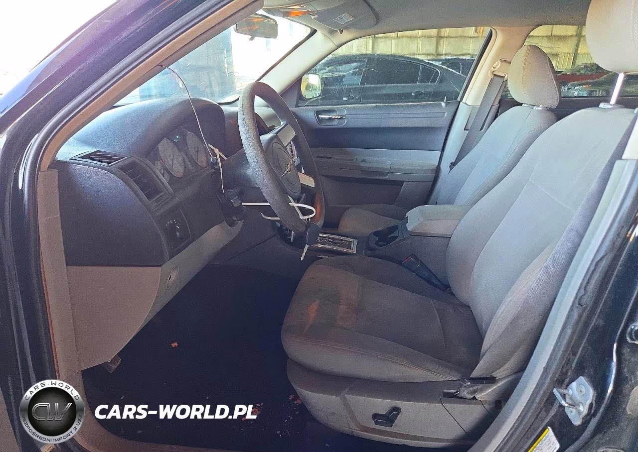 2007 Chrysler 300 VIN:2C3KA43R17H848888 - 7