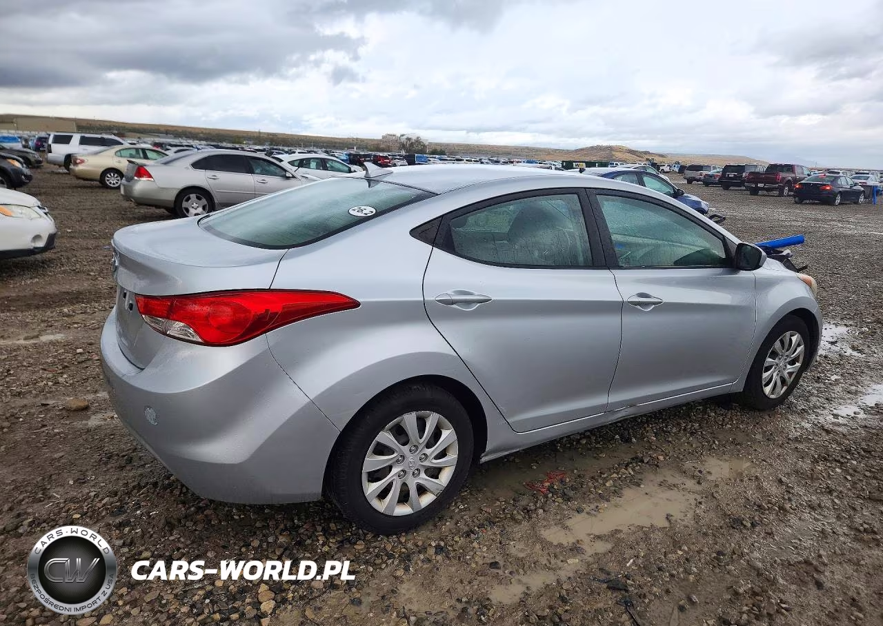 2011 Hyundai Elantra VIN:5NPDH4AE6BH060141 - 3