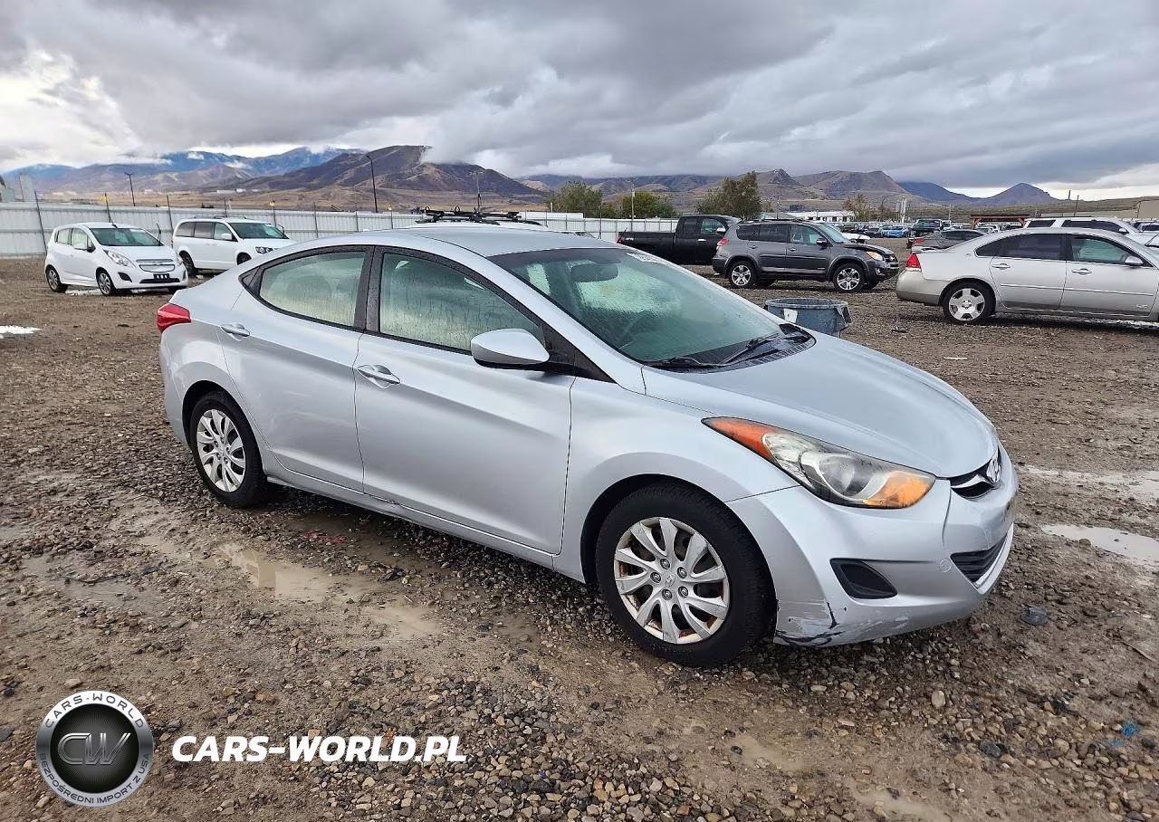 2011 Hyundai Elantra VIN:5NPDH4AE6BH060141 - 4