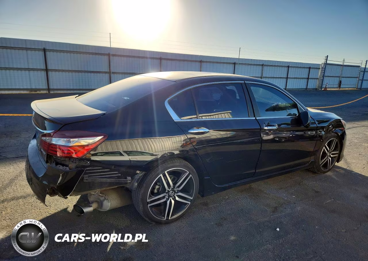 2017 Honda Accord Sport VIN:1HGCR2F58HA306405 - 3