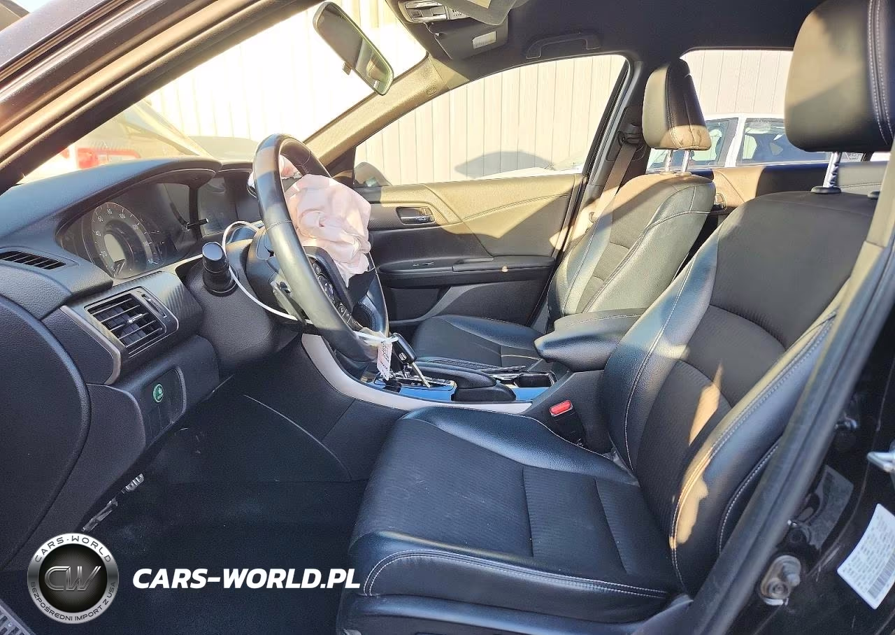 2017 Honda Accord Sport VIN:1HGCR2F58HA306405 - 7
