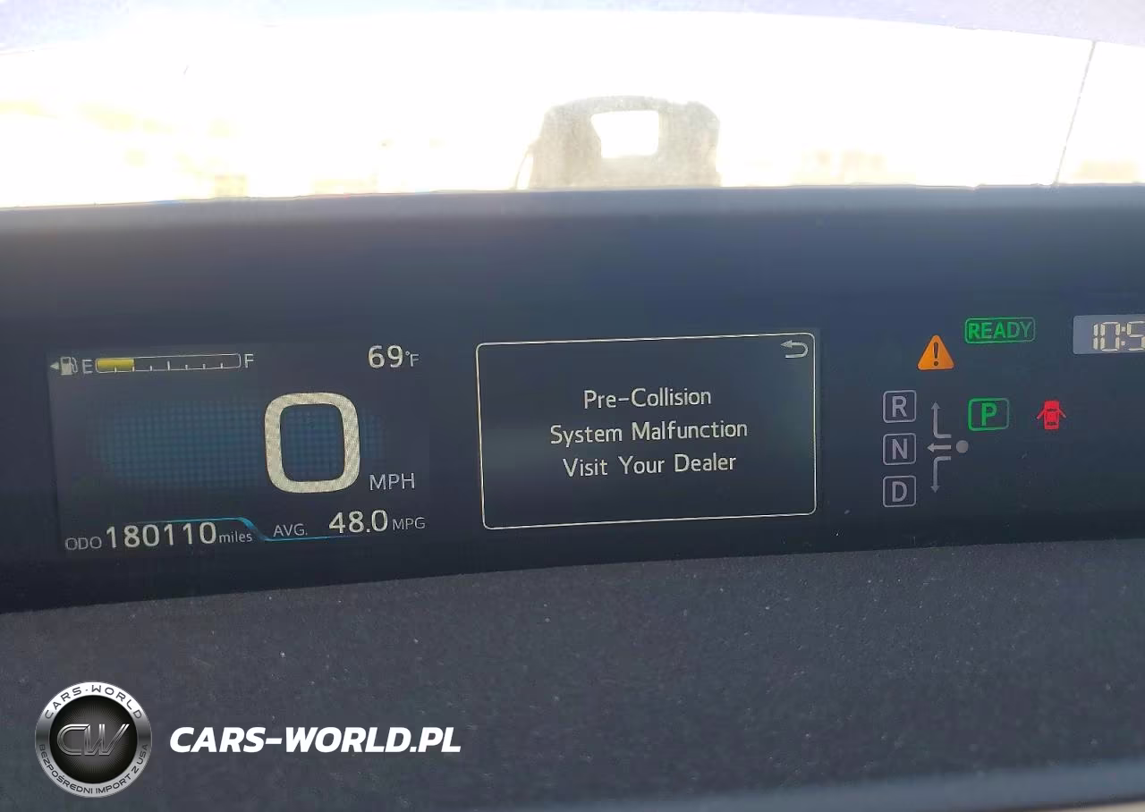 2017 Toyota Prius Two VIN:JTDKBRFU6H3542621 - 9