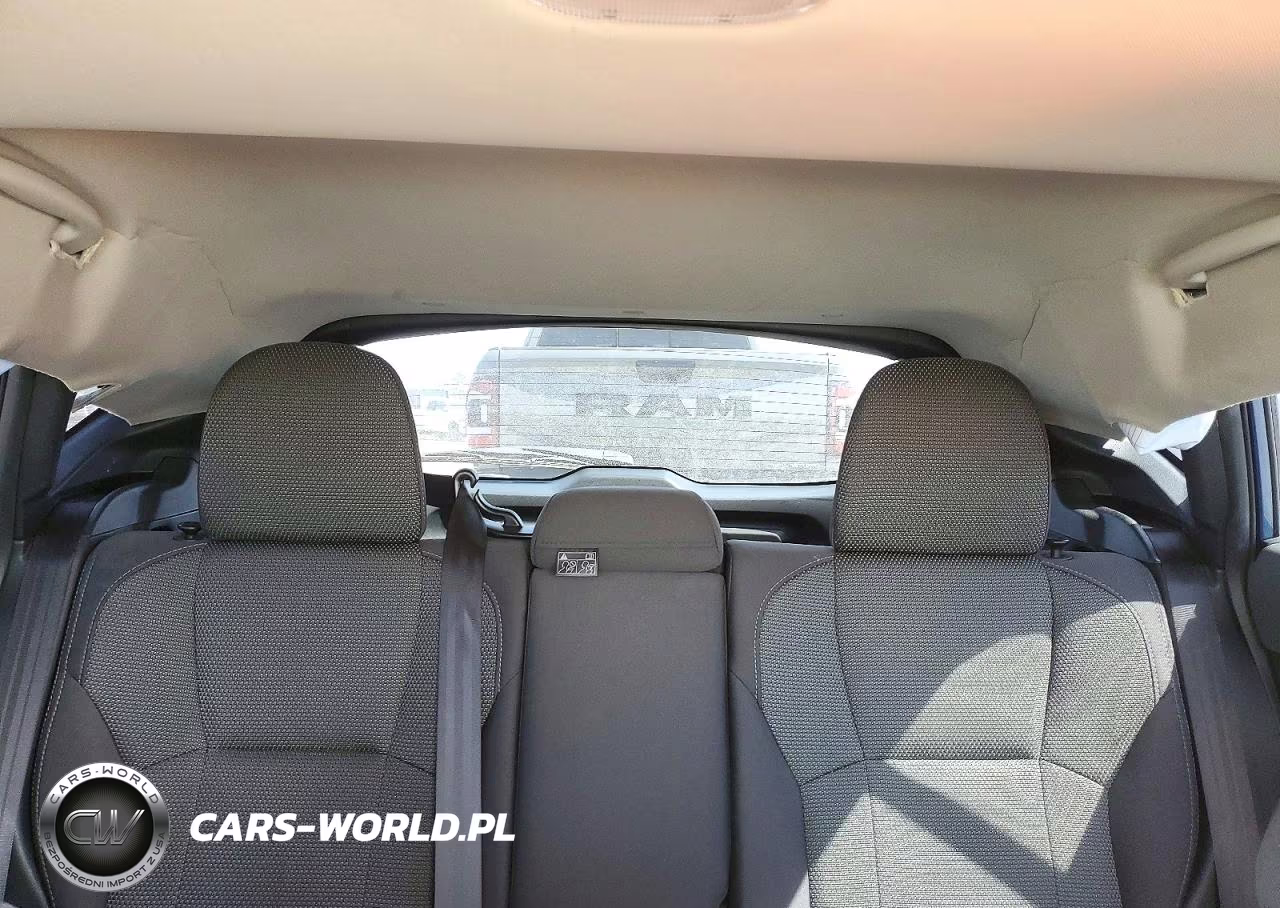 2024 Subaru Crosstrek Premium VIN:JF2GUADC7RH320915 - 10