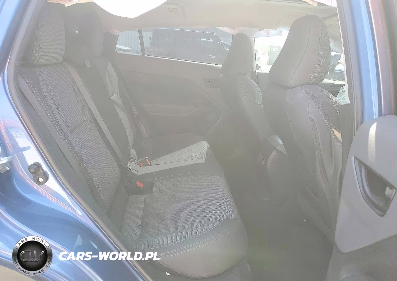 2024 Subaru Crosstrek Premium VIN:JF2GUADC7RH320915 - 11